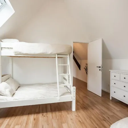 Spacious Family בית נופש Mont-de-l'Enclus