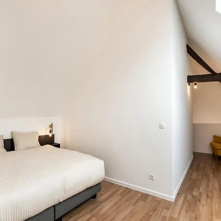 בית נופש Spacious Family Mont-de-l'Enclus