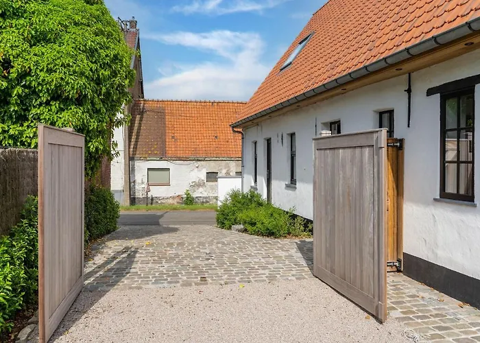 Spacious Family Holiday home Mont-de-l'Enclus